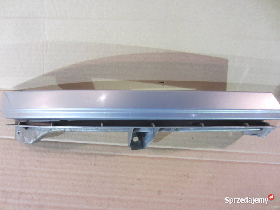 listwa lampy prawa przód opel zafira a 90580652 Karoseria