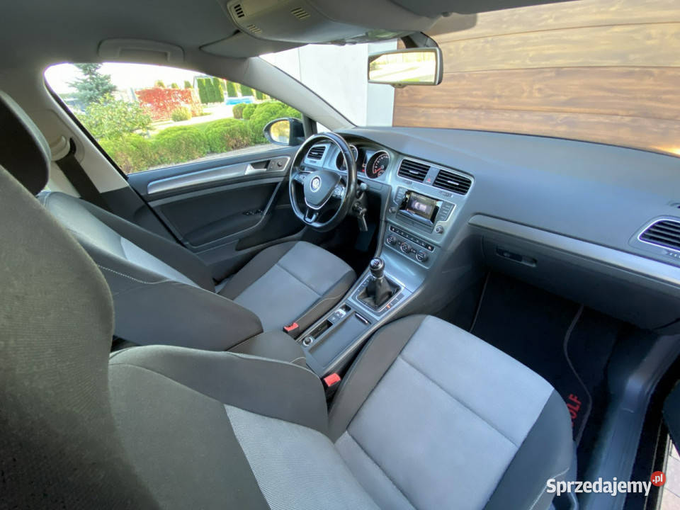 Volkswagen Golf VII 13r benzyna czujniki przód i tempomat Konradów