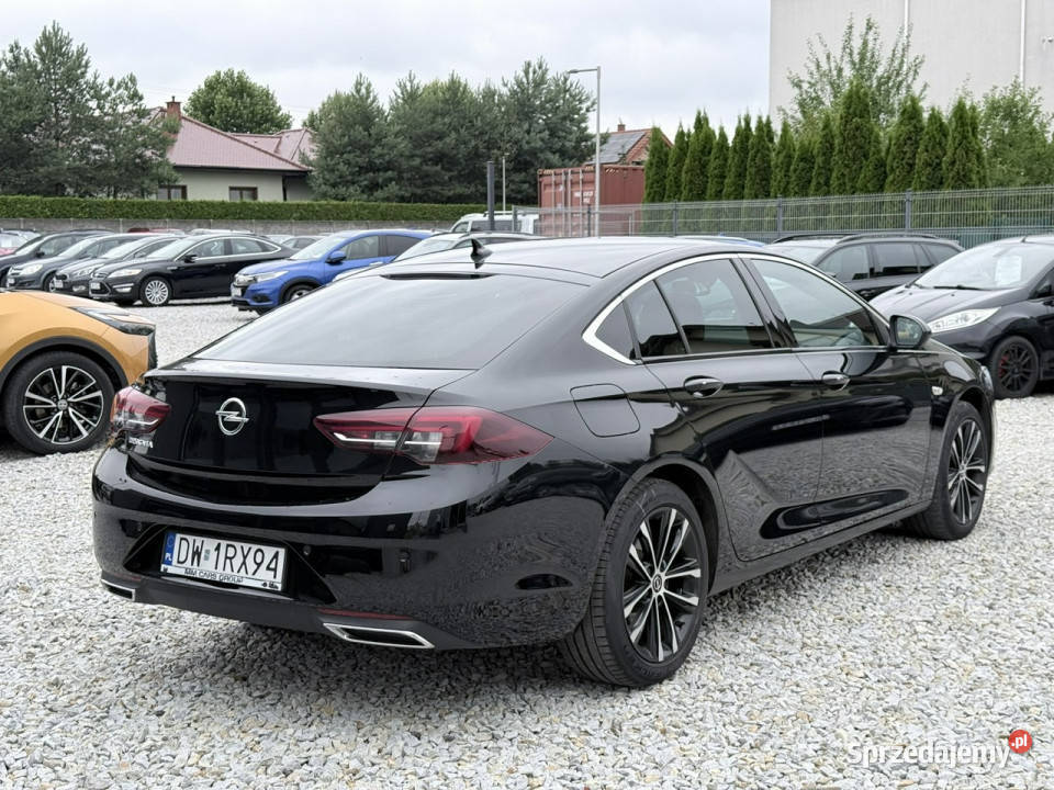 Opel Insignia 20 CDTi 174 2022r Lane Assist