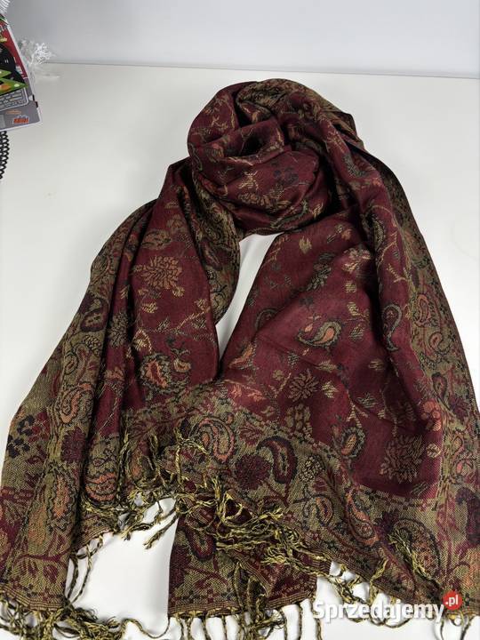 Szal we wzór paisley