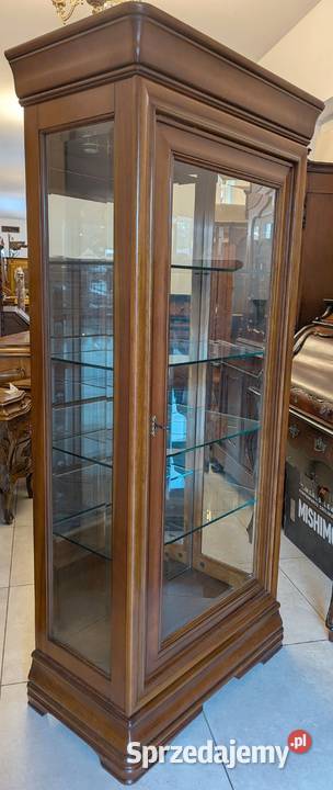 Piękna witrynaserwantka ludwikowska orzechsklep