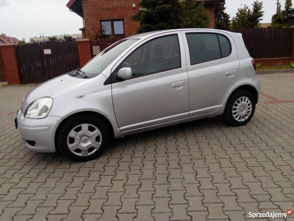 super toyota yaris Radom