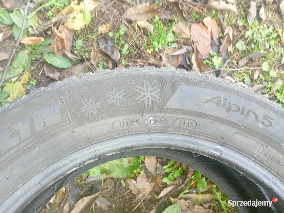 Opony zimowe 22555 R17 Samochodowe