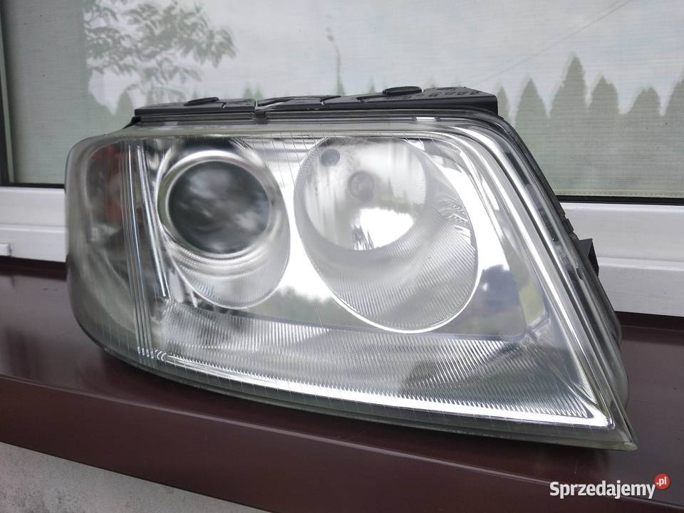 VW Passat B5 LIFT FL lampa przednia prawa Sieradz