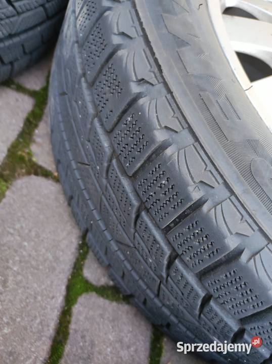 Felgi Audi 15 opony zimowe 19565R15 Krosno