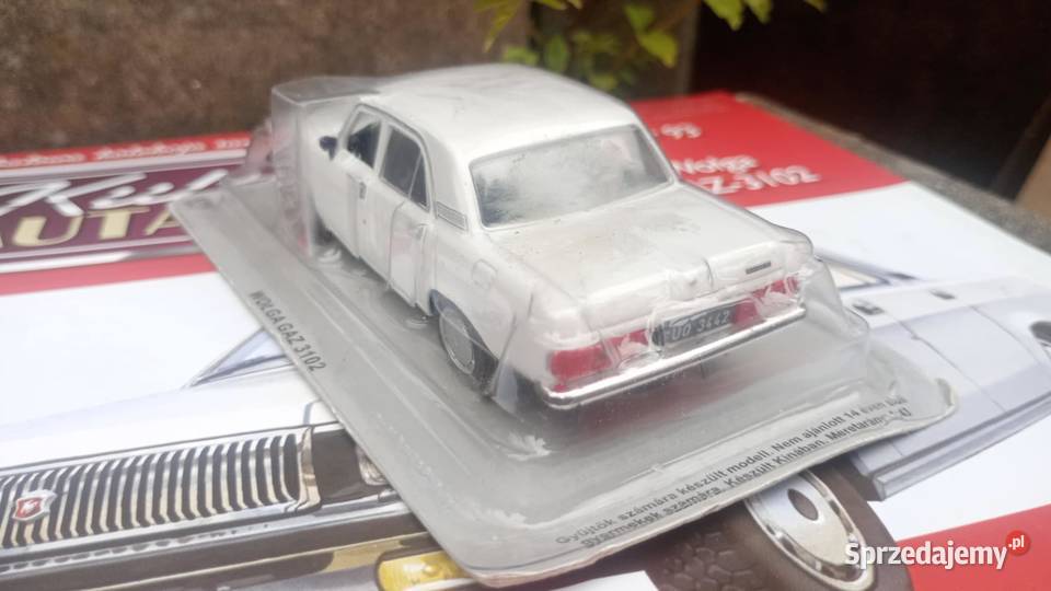 GAZ WOŁGA 3102 model Kultowe auta PRL 143 Warszawa