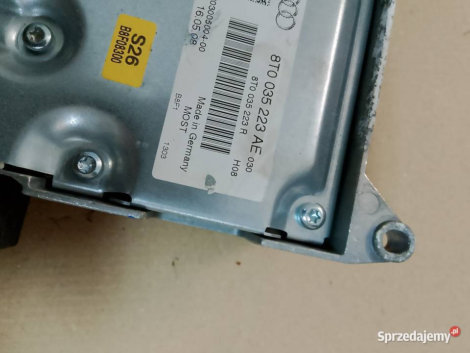 Audi A4 B8 wzmacniacz 8T0035223AE