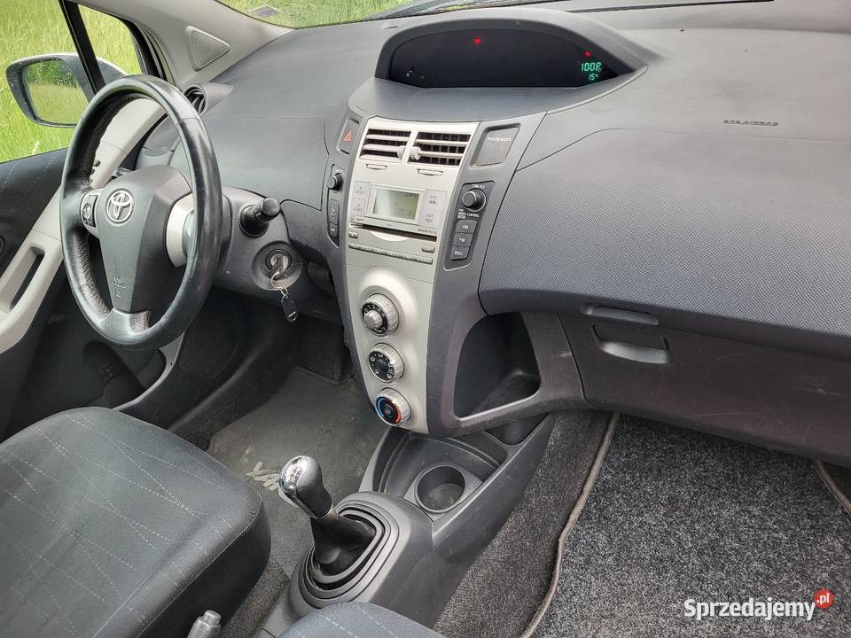 Toyota Yaris II z Belgii 13 benz 2006r Kowal