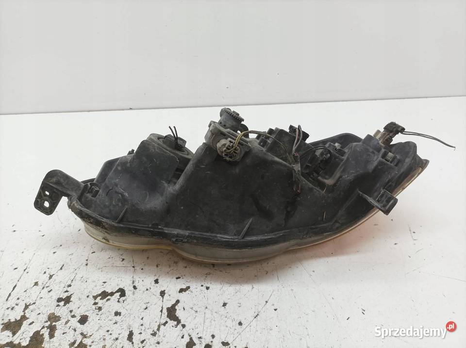 LAMPA PRZÓD PRAWA EU Honda HRV I 19982006 sprzedam