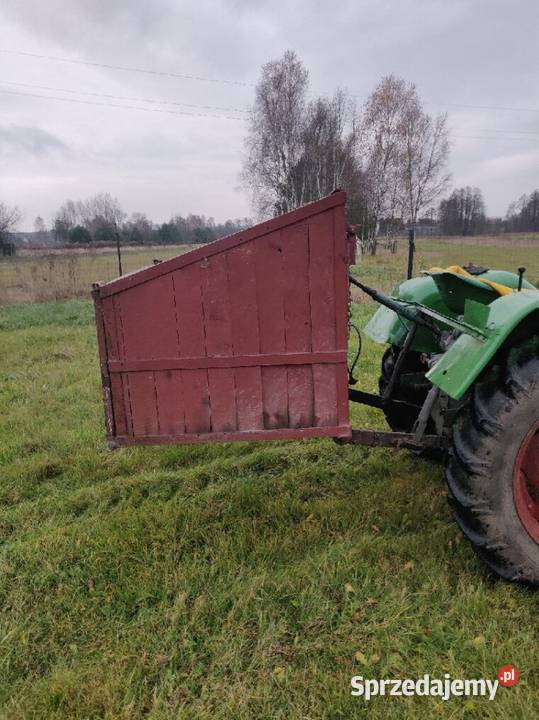 Wywrotka na podnośnik ciągnika Łopuszno