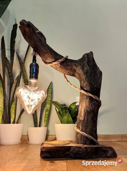 Drewniana lampka handmade