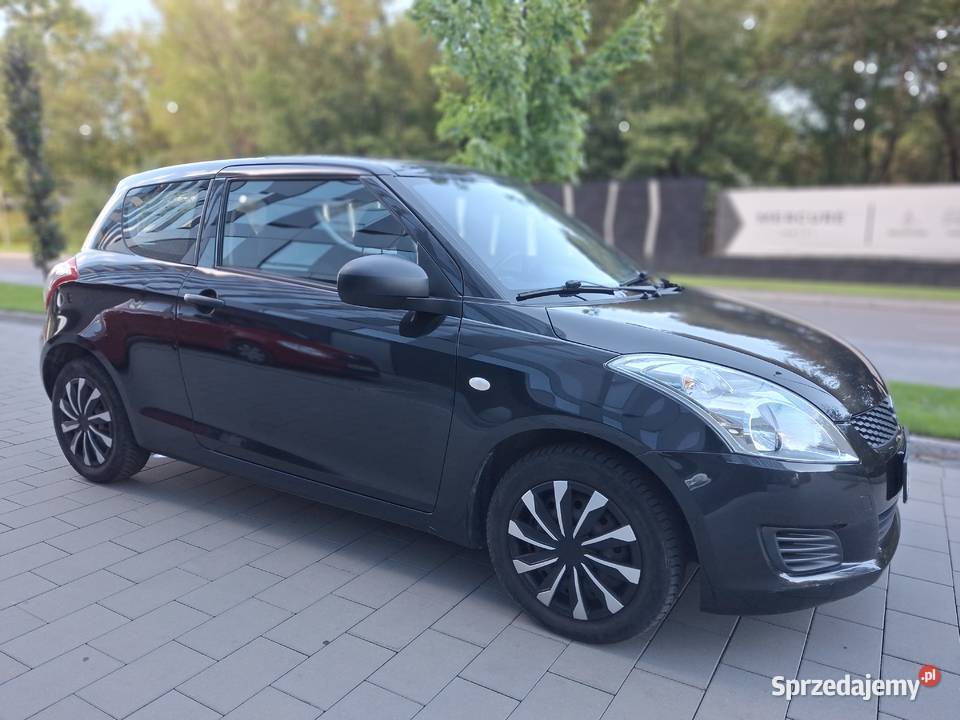 Suzuki Swift 12Club salon Polska pierwszy manualna