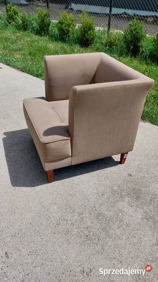 Fotel Wypoczynkowy w Kolorze Beżowym zestaw 4 Kazuń Polski sprzedam