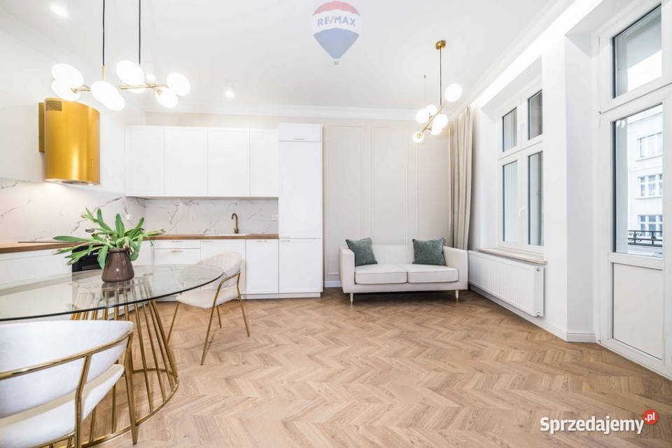 Ładne mieszkanie urządzone kamienica balkon Rok budowy 2023 wielkopolskie Poznań