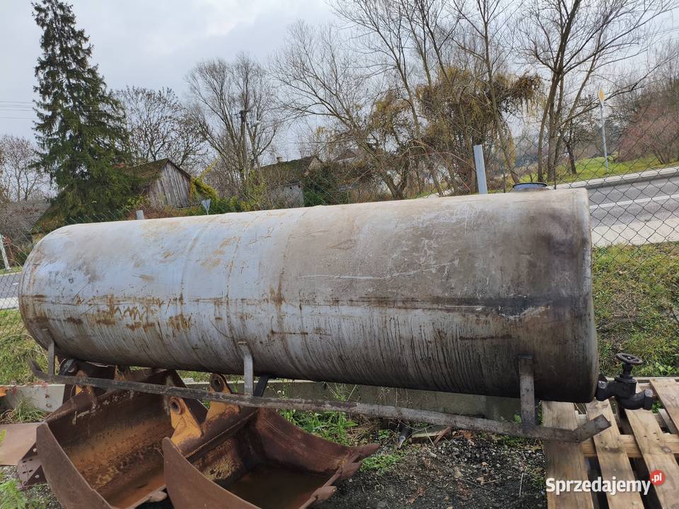 Beczka stalowa 2000 l Rolnictwo Wola Biechowska
