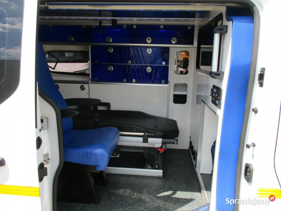 Opel Vivaro 16 CDTI 120 AMBULANS KARETKA nosze elektryczne lusterka Dębica