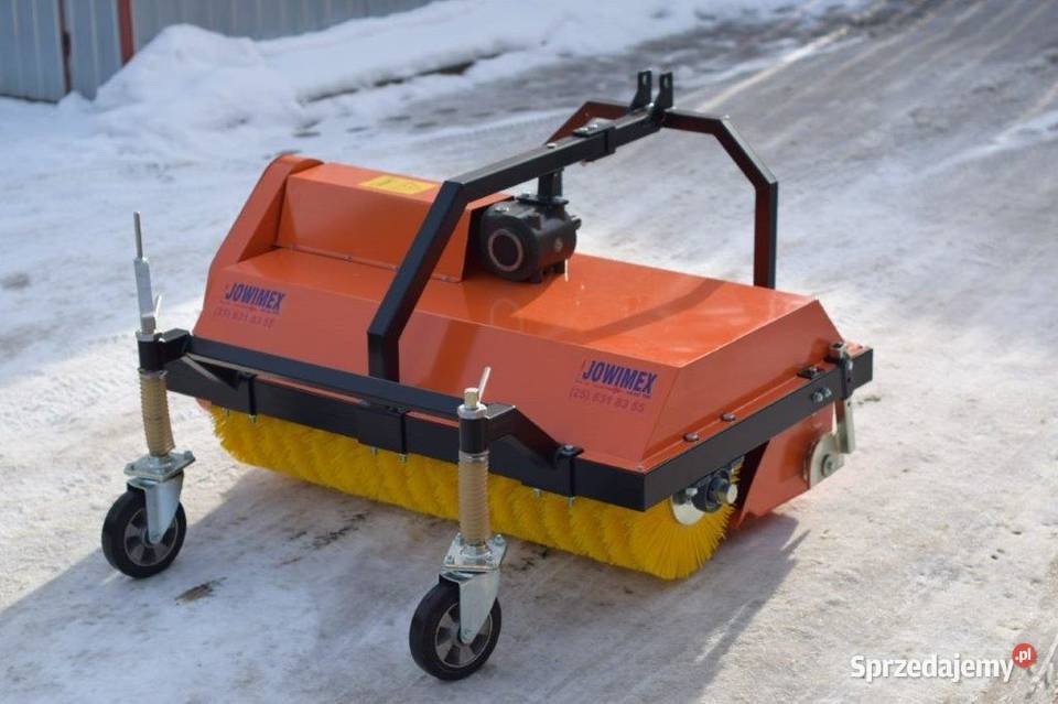 Zamiatarka mechaniczna WOM Stok Lacki