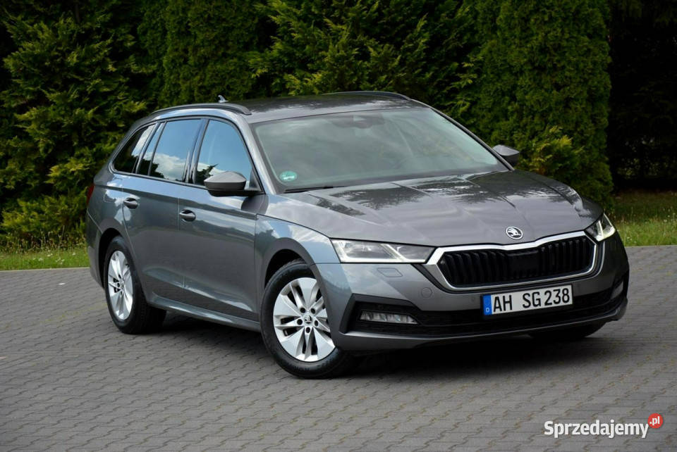 koda Octavia Fv23 Radar ACC Virtual Navi Ledy światła przeciwmgielne Ostrów Mazowiecka