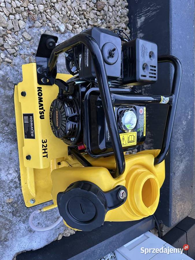 Zagęszczarka Komatsu 32HT kujawsko-pomorskie Górzno sprzedam