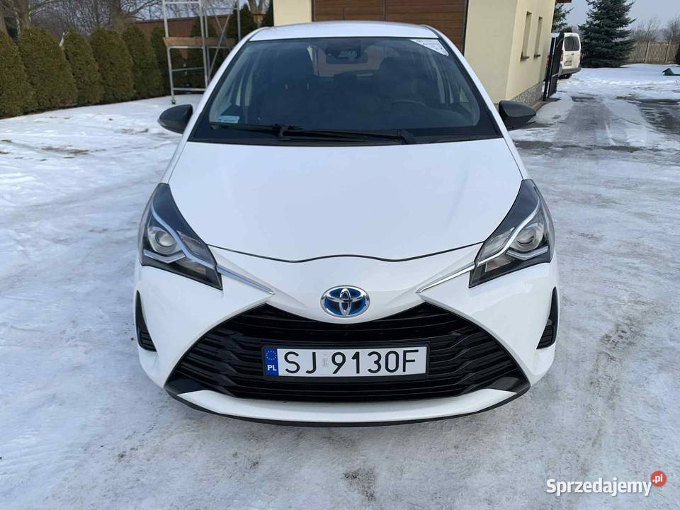Toyota Yaris Hybrid 15 Salon Polska Bezwypadkowy Jaworzno