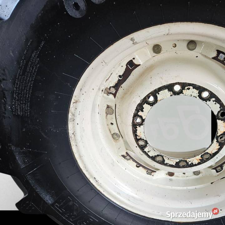 Koła Przednie R28 Opona BKT 60065R28 AGRIMAX wielkopolskie Wilkowo