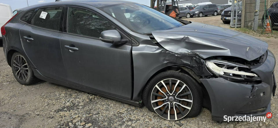 Volvo V40 20d automat 50 II 2012 wielkopolskie Pleszew