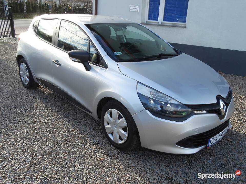 Renault Clio IV 15DCi wypożyczalnia wynajem małopolskie Przebieczany