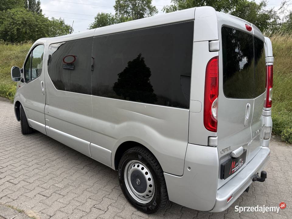 Opel Vivaro 2008 9osobowy Klima Hak Czujniki manualna wielkopolskie Poznań