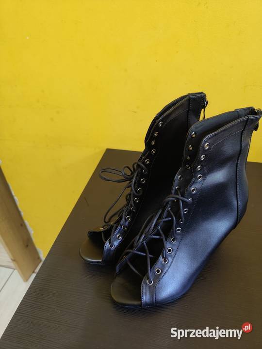 Buty do tańczenia na obcasie wiązane czarny mazowieckie Żyrardów