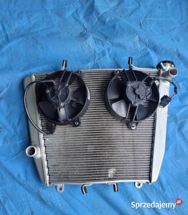 Aprilia TUONO V4 1100 rsv 16 chłodnica Chłodnice Układ chłodzenia