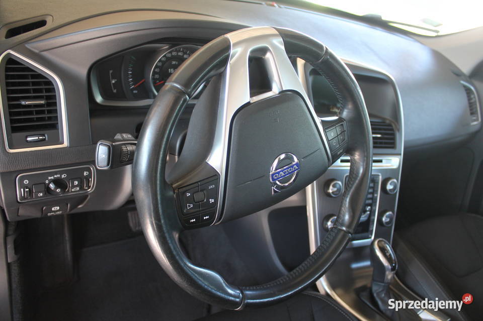 Sprzedam VOLVO XC60 24 5 cylindrowy 215 D5