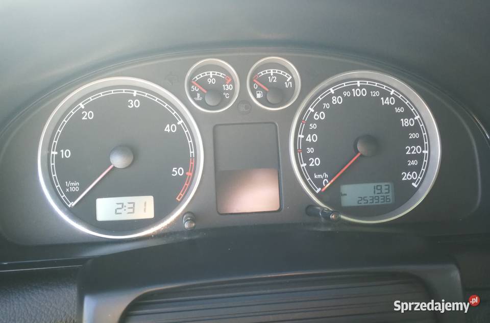 VW Passat B5 FL 19TDI 130 srebrny Zbuczyn