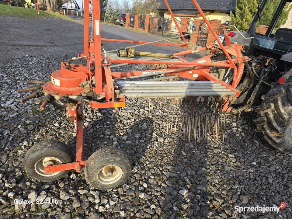 Zgrabiarka grabiarka karuzelowa fella ts425dn Radziechowy sprzedam