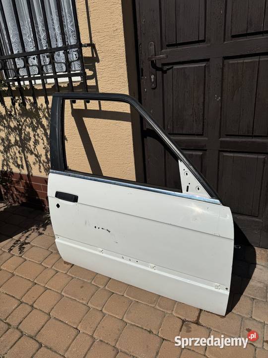 Drzwi BMW E30 sedan prawe przód tył 4D Rzeszów sprzedam