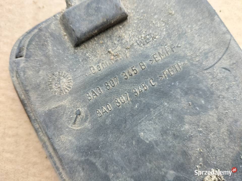 AUDI 80 B4 80B4 KRATKA ZDERZAKA PRZEDNIEGO osobowe Kamień-Kolonia