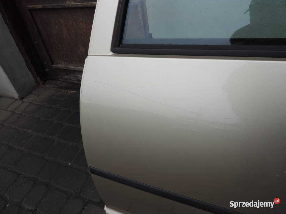 VOLKSWAGEN GOLF 4 IV 5D DRZWI LEWY TYŁ LA1W Drzwi Nowy Sącz sprzedam