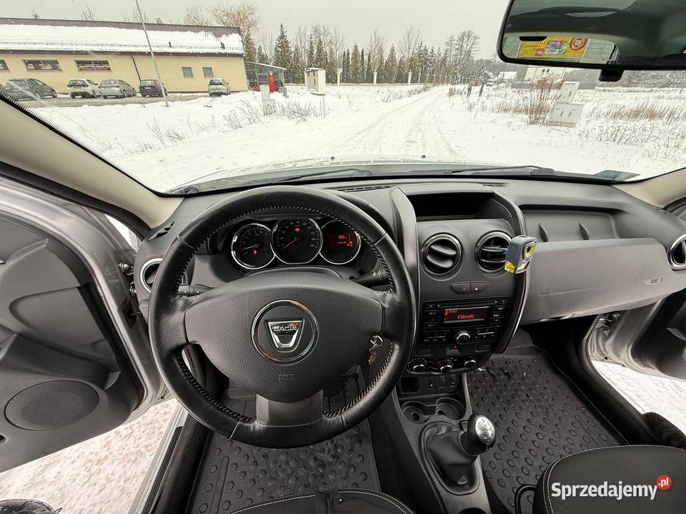 Dacia Duster 16 SCe Access SS 2015 r do Otrębusy sprzedam