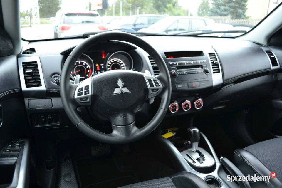 Mitsubishi Outlander KlimatyzacjaSerwis4x El kurtyny powietrzne Częstochowa