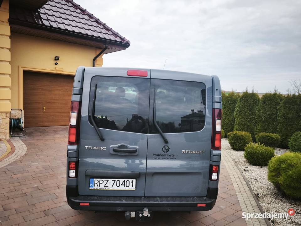 Renault Trafic long 20 diesel 150 9cio manualna Zarzecze