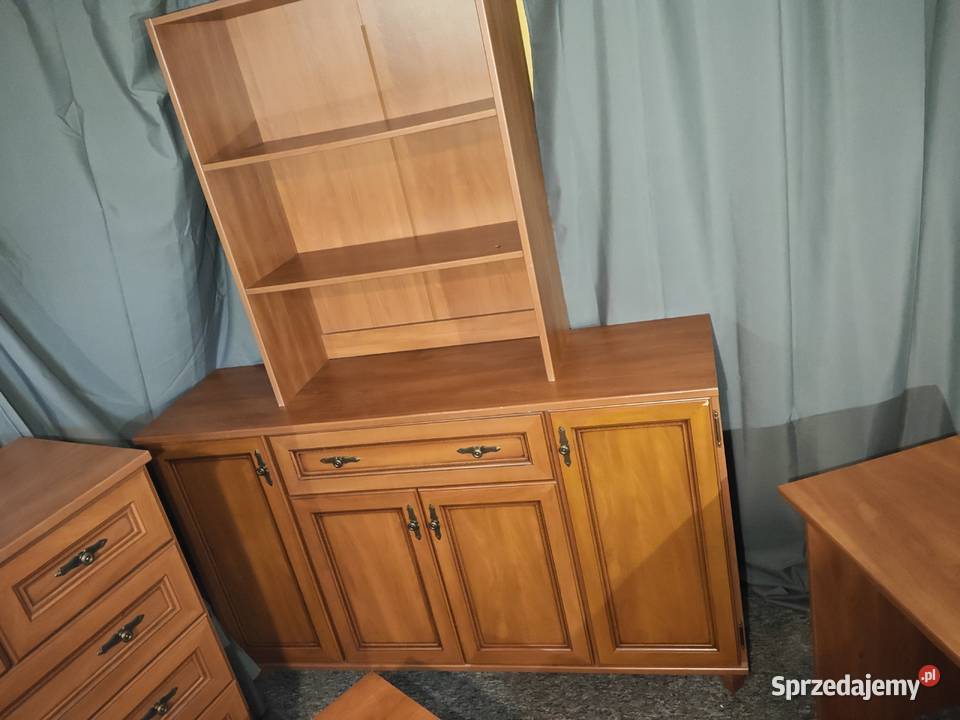 Komplet mebli w kolorze kasztanowym Grójec