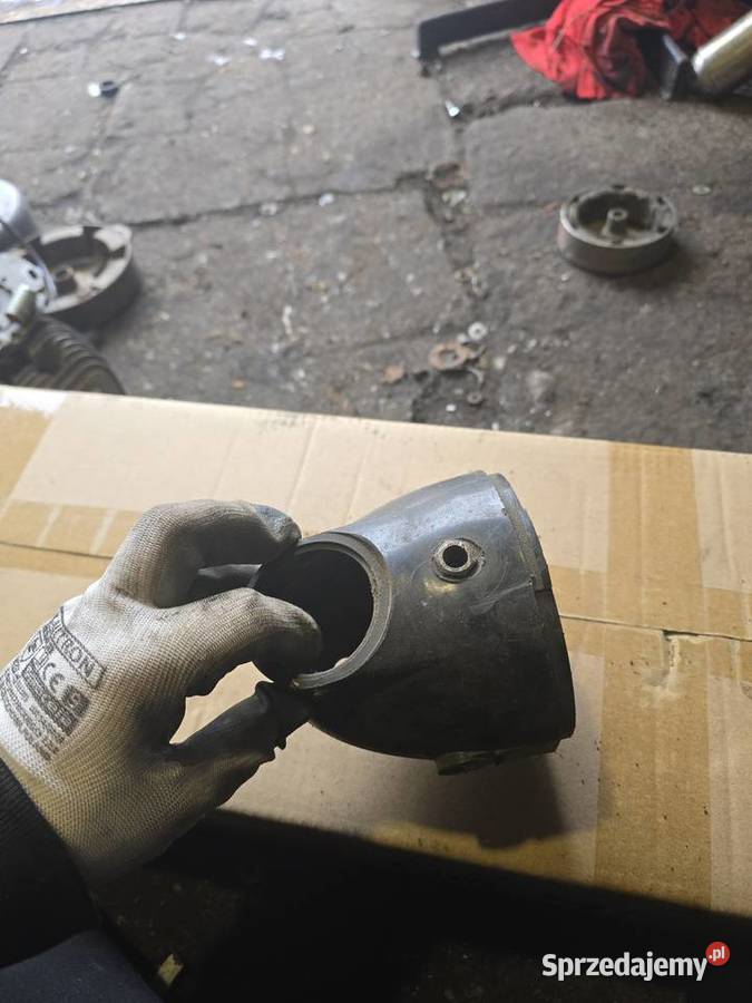 Obudowa lampy romet komar motorynka Obudowy lamp i żarówek sprzedam