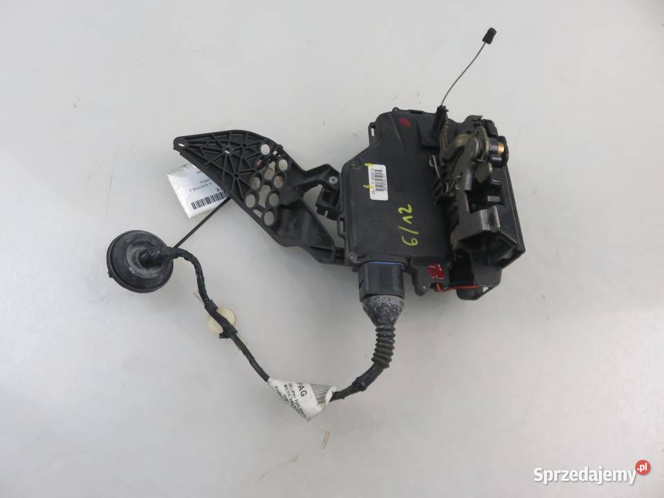 ZAMEK LEWY TYLNY PORSCHE CAYENNE 7L0839015