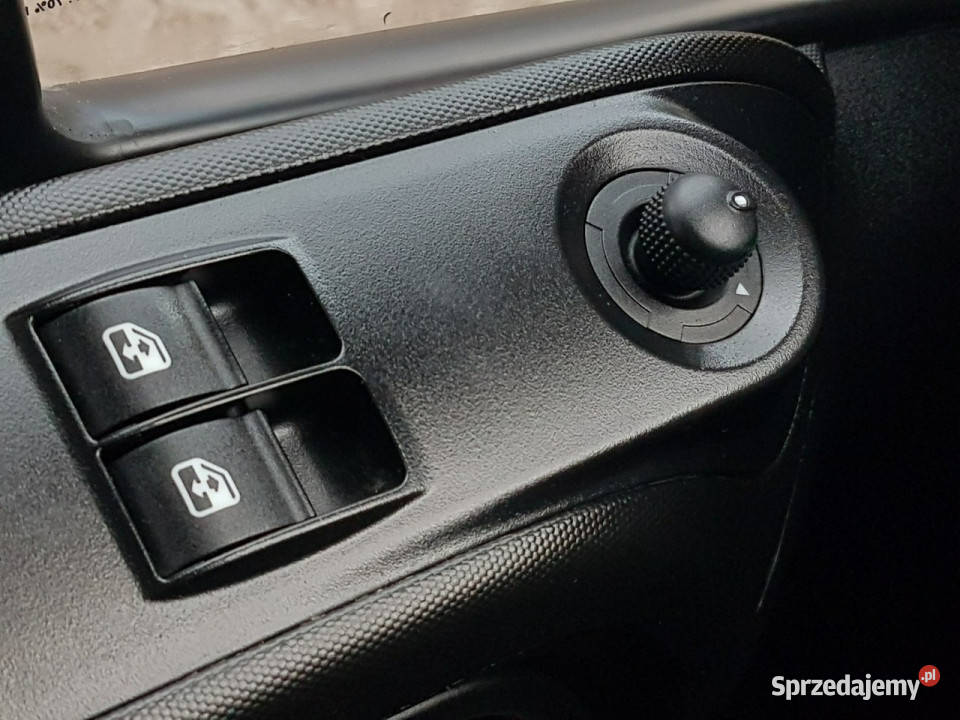 Iveco Daily KONTENER NISKOPODŁOGOWY 443x223x242 Rok produkcji 2020 śląskie Poręba