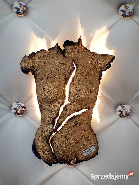 Złoty kinkiet damski rzeźba lampa sztuka Sztuka współczesna