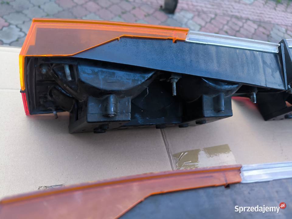 Polonez Borewicz lampy tył obudowa lampy Stalowa Wola sprzedam