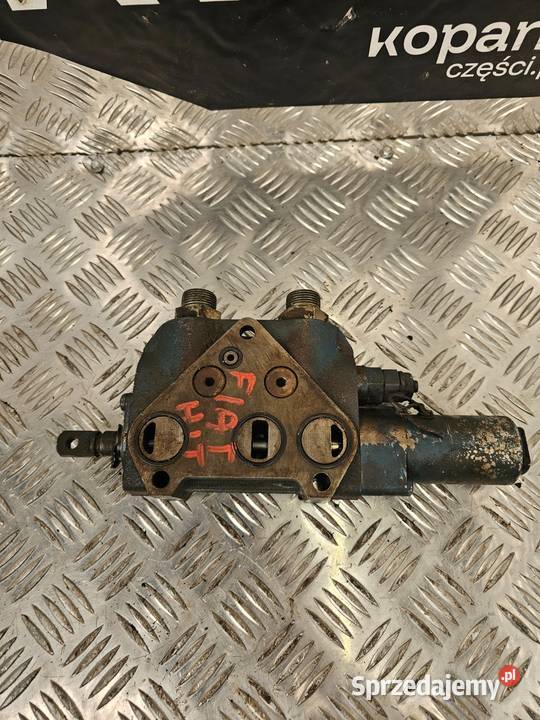 Sekcja rozdzielacza Holland Case Fiat Kobelco Gdynia