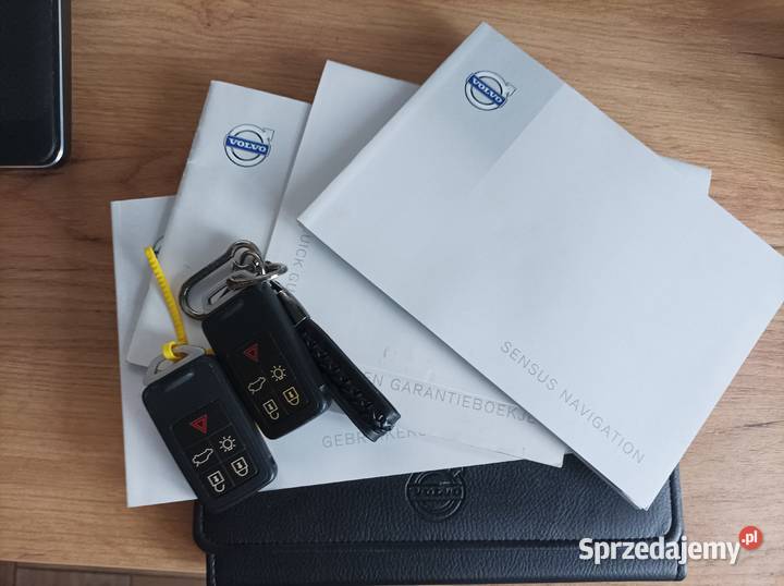Volvo V40 bogato wyposażone światła LED