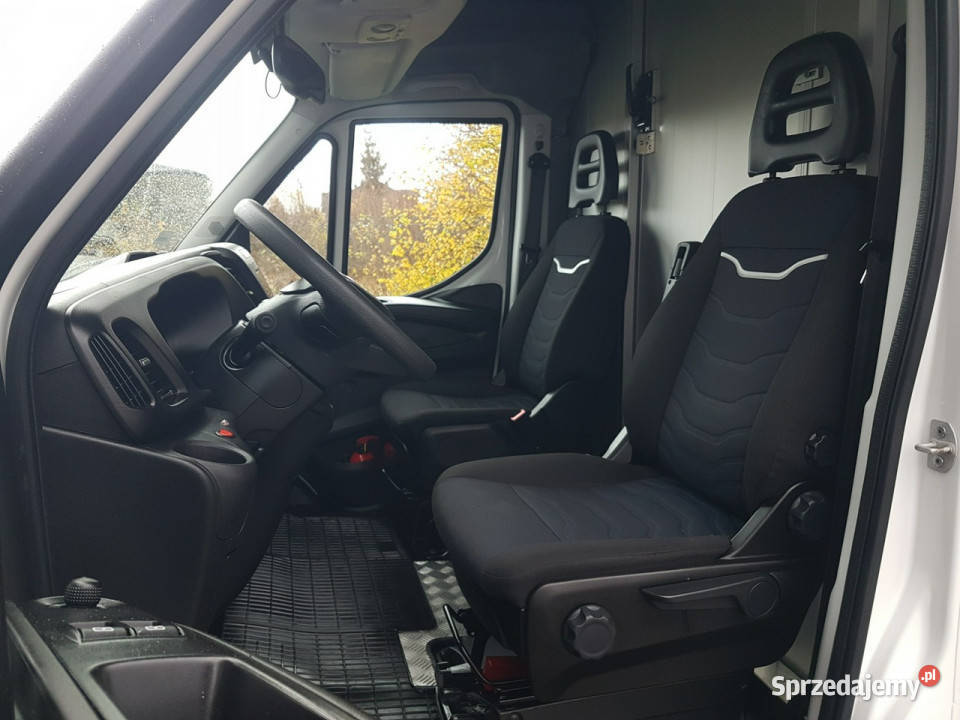 Iveco Daily KONTENER NISKOPODŁOGOWY 443x224x243 garażowany Poręba