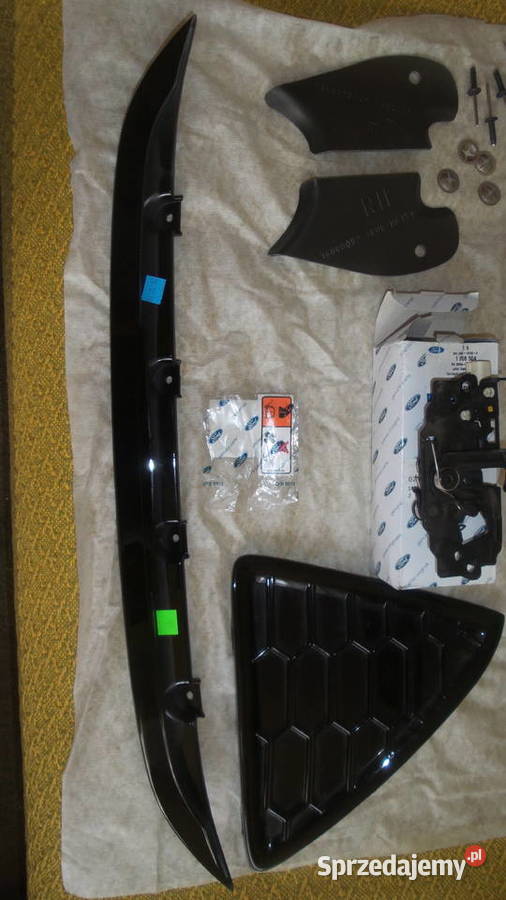 Ford Focus III ST kratka lewaakcesoria Karoseria Części łódzkie Łódź