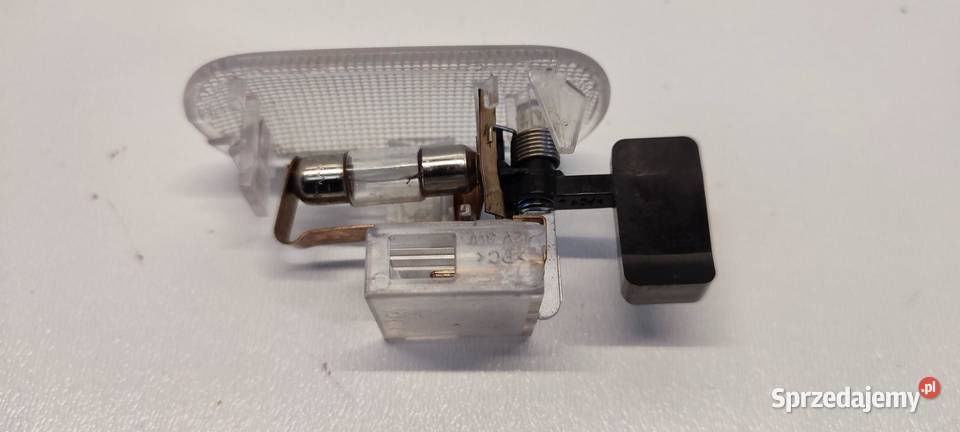 VW GOLF IV LAMPKA SCHOWKA 1J0947311 sprzedam